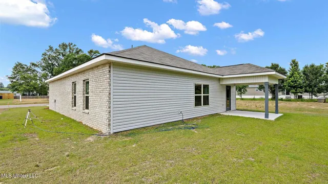 $219,900 | 5023 Fox Glen Drive, Jackson, MS 39212