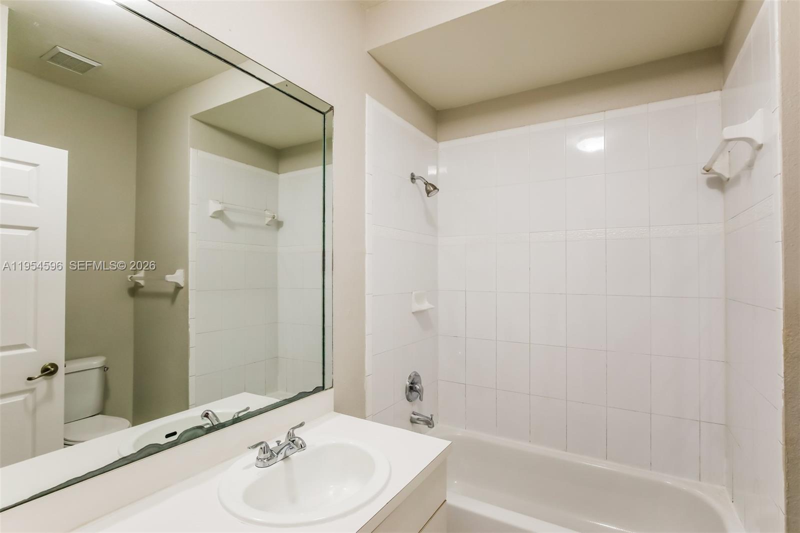 27598 Southwest 138th Avenue Homestead, FL 33032 - Photo 17 of 18