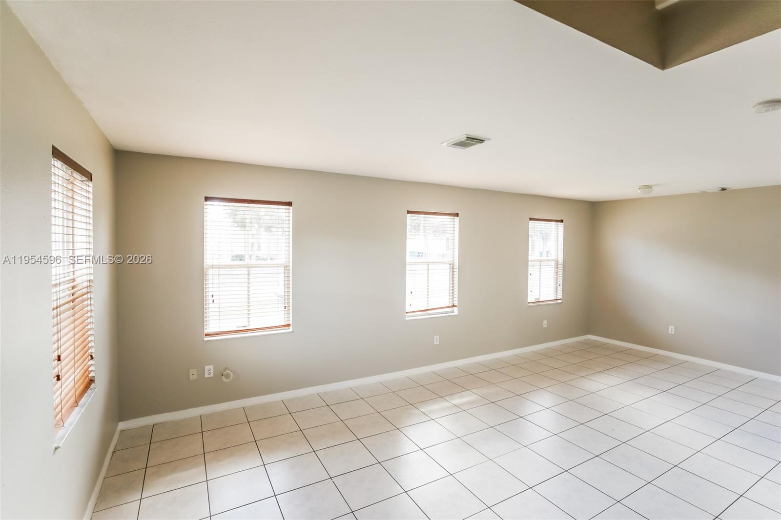 27598 Southwest 138th Avenue Homestead, FL 33032 - Photo 2 of 18