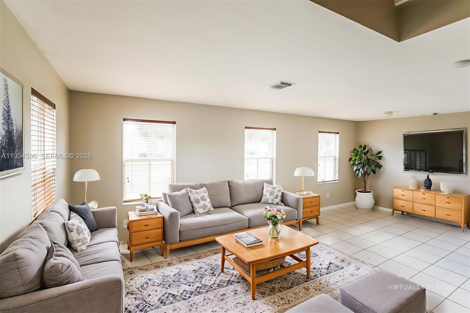 27598 Southwest 138th Avenue Homestead, FL 33032 - Photo 3 of 18