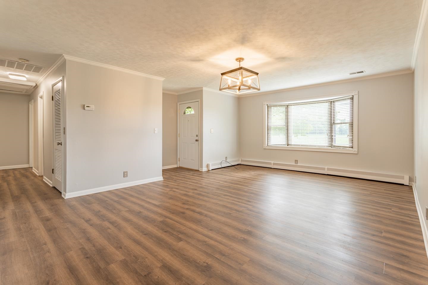 4300 Fickas Road Evansville, IN 47714 - Photo 11 of 34 Gallery Image 11