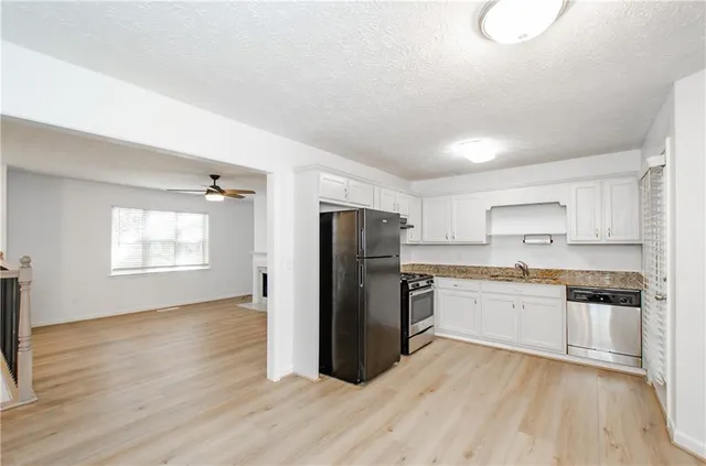 $2,400 | 2470 Cambridge Hills Road, Cumming, GA 30041