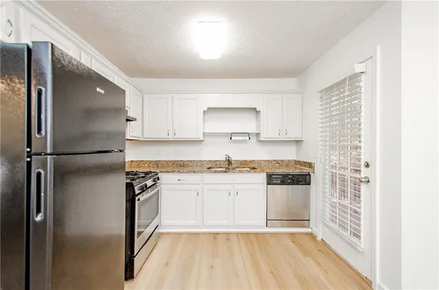 $2,400 | 2470 Cambridge Hills Road, Cumming, GA 30041