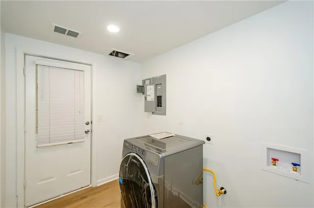 $2,400 | 2470 Cambridge Hills Road, Cumming, GA 30041