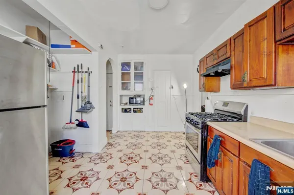 $789,000 | 67-91 Stockman Place, Irvington, NJ 07111