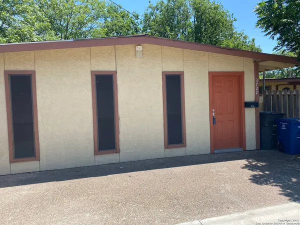 $1,050 | 567 Gilbert Lane, Unit 2, San Antonio, TX 78213