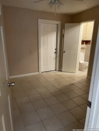 $1,050 | 567 Gilbert Lane, Unit 2, San Antonio, TX 78213