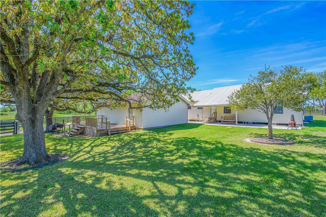 3675 Zulch Road North Zulch, TX 77872 - Photo 3 of 22 a view of a house with a yard