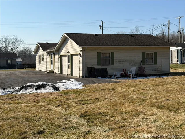 $172,900 | 404 West Craig Road, Scottsburg, IN 47170