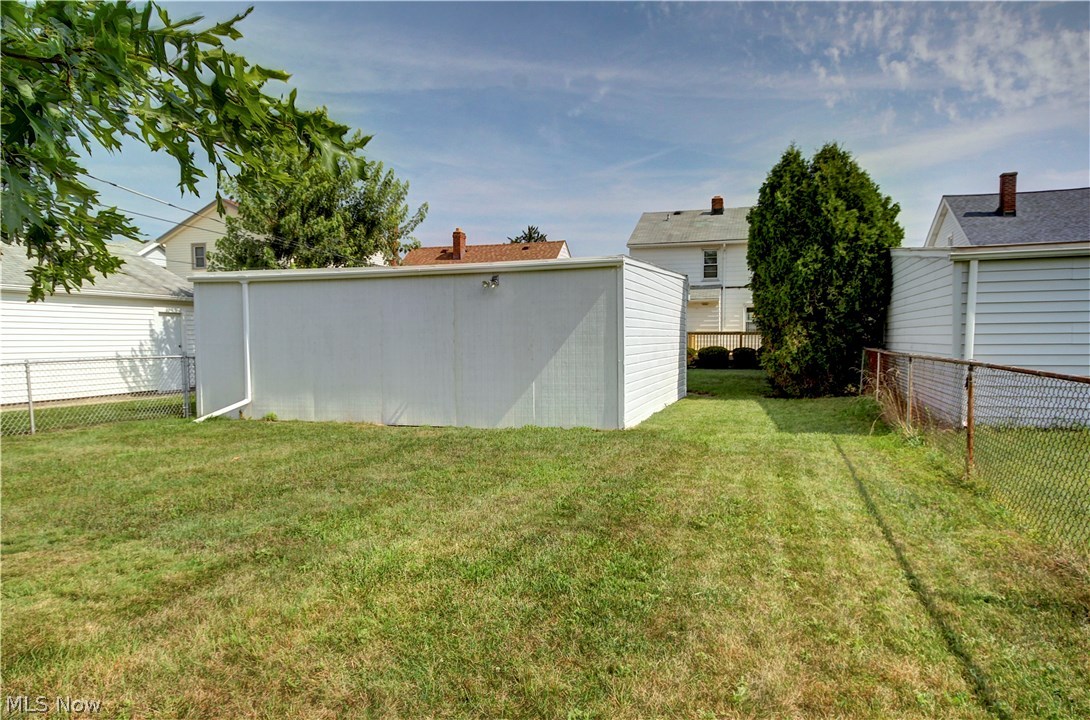 7901 Jameson Road Parma, OH 44129 - Photo 9 of 30