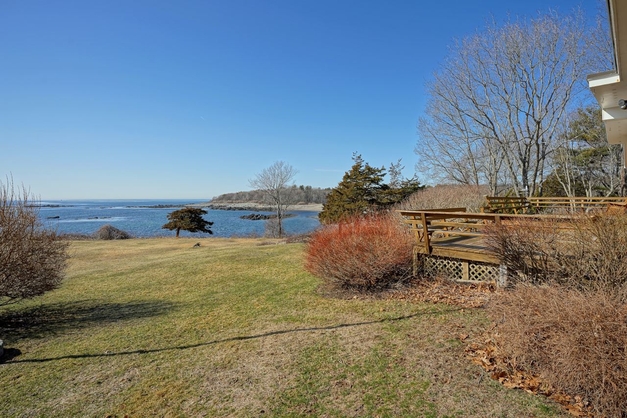112 Goodwin Road Kittery, ME 03905 - Photo 7 of 37