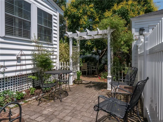 $1,695,000 | 198 Gibbs Avenue, Newport, RI 02840