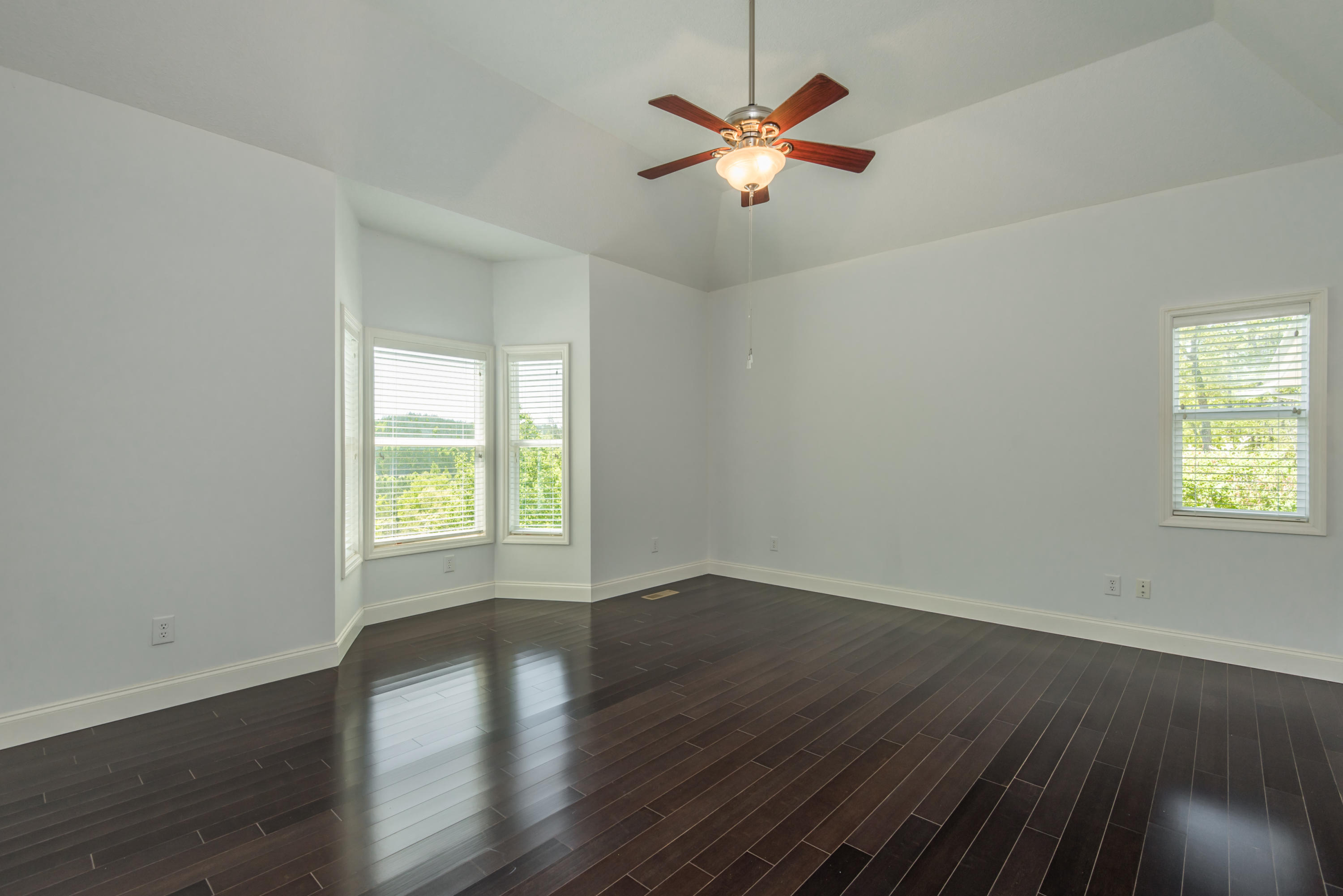 757 Three Point Road Vonore, TN 37885 - Photo 13 of 33 Master Bedroom