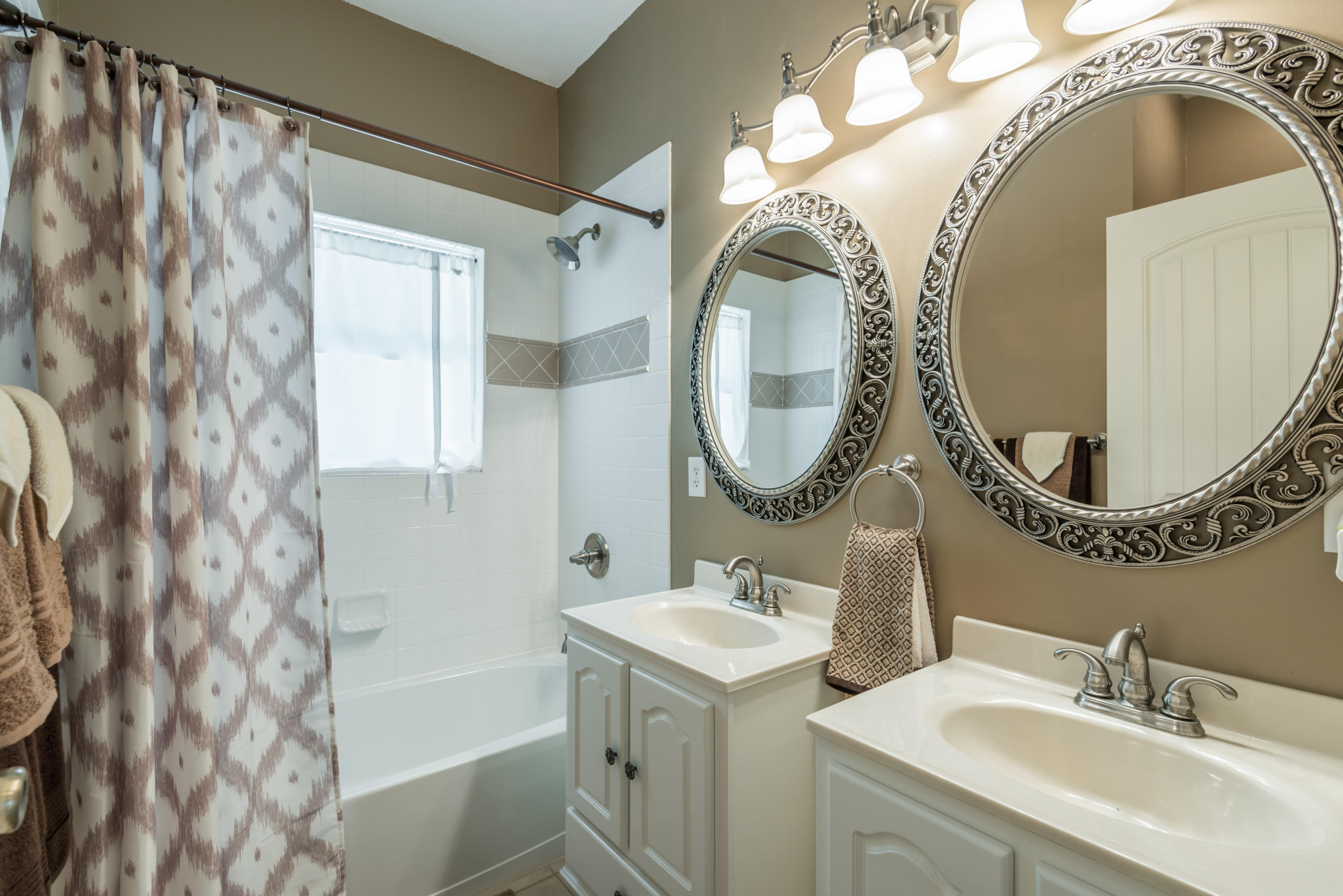 757 Three Point Road Vonore, TN 37885 - Photo 20 of 33 Shared Bathroom