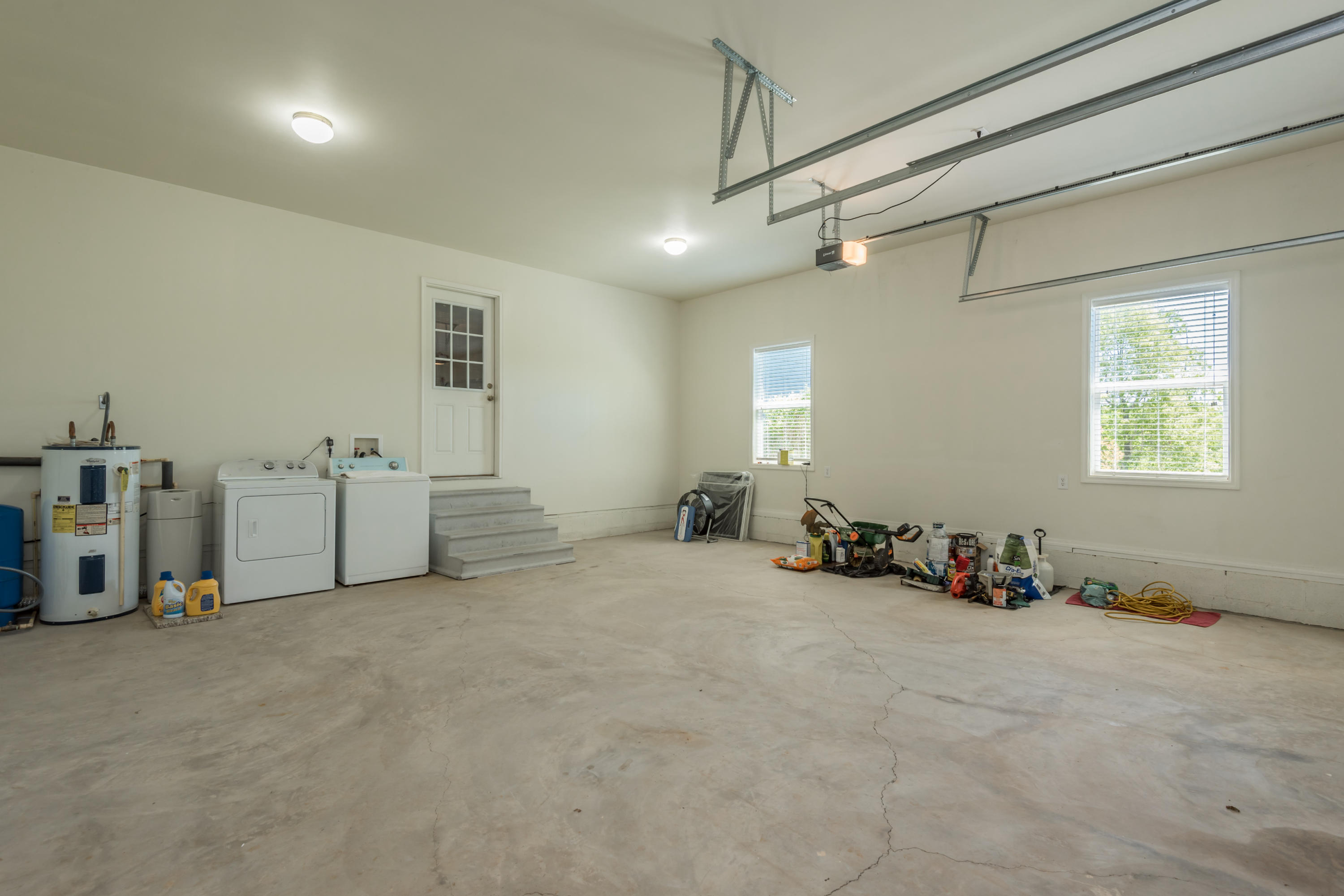 757 Three Point Road Vonore, TN 37885 - Photo 25 of 33 2 Car Garage
