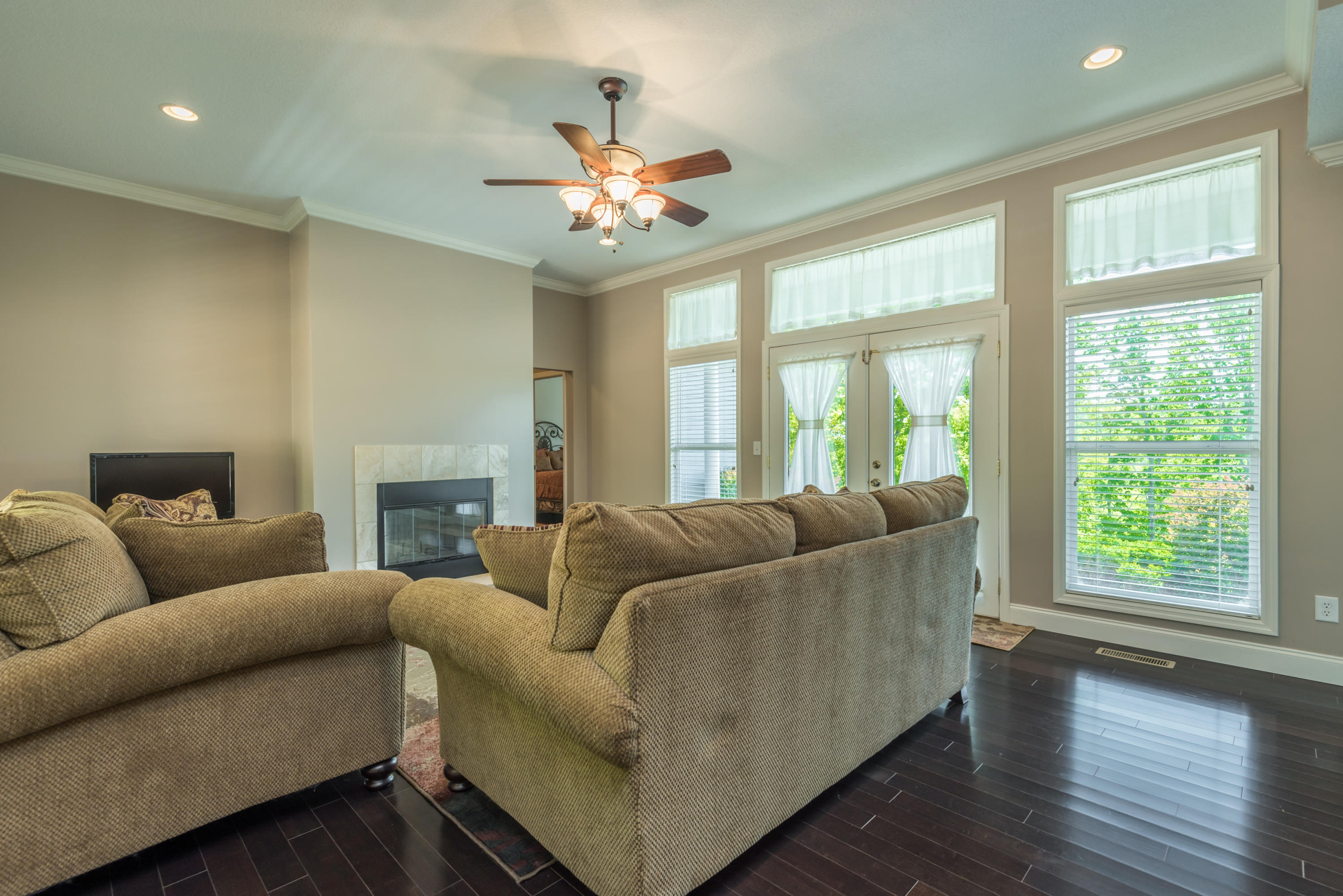 757 Three Point Road Vonore, TN 37885 - Photo 6 of 33 Beautiful Windows