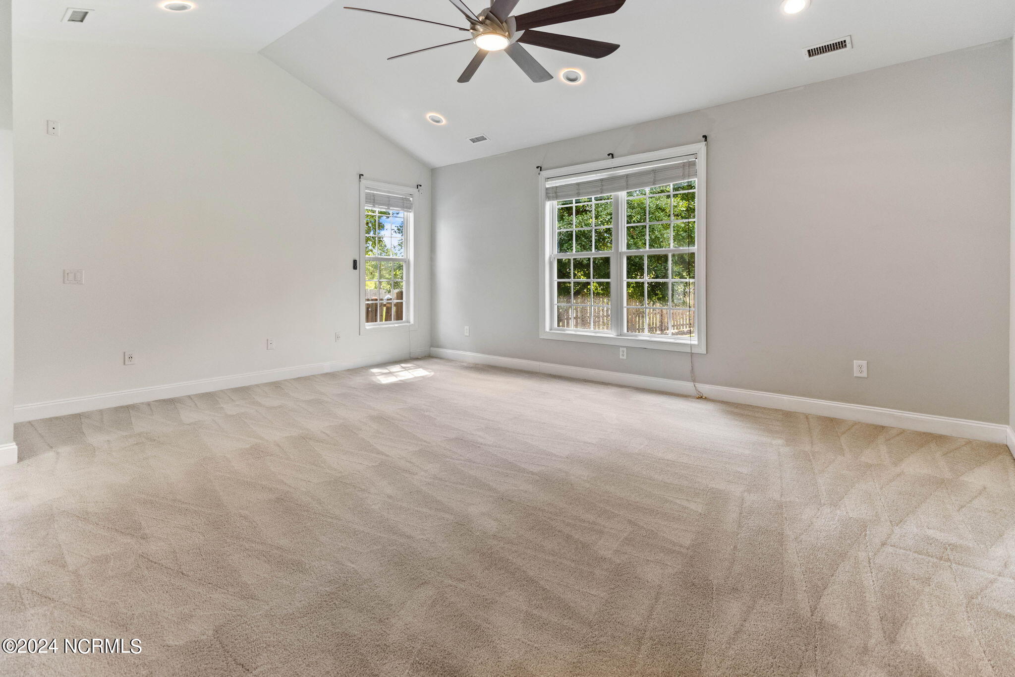 182 Old Folkstone Road Holly Ridge, NC 28445 - Photo 21 of 34 32-web-or-mls-IMG_5846