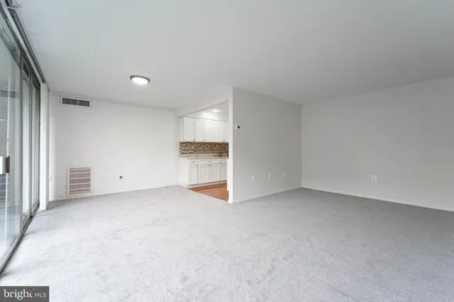 $149,900 | 1822 Metzerott Road, Unit 308, Hyattsville, MD 20783