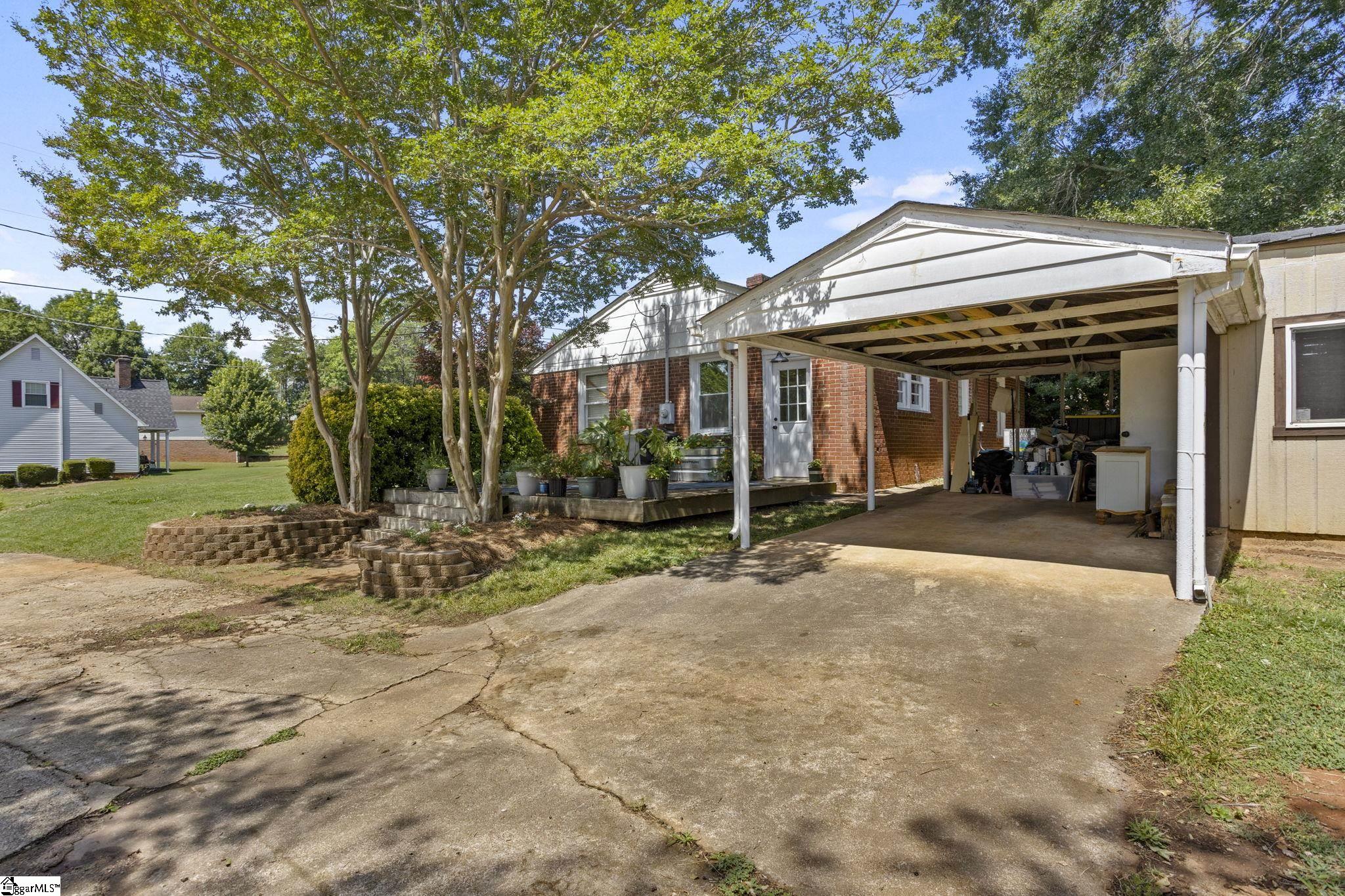 1902 Old Parker Road Greenville, SC 29609 - Photo 20 of 24