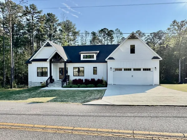 $579,900 | 6409 Shirley Pond Road, Harrison, TN 37341