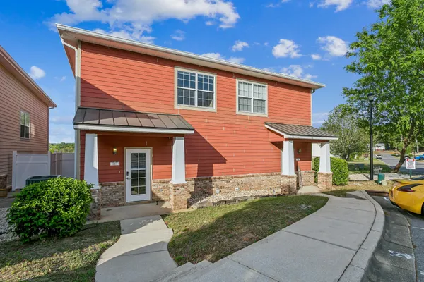 $179,900 | 813 Arbor Lake Drive, Crestview, FL 32536