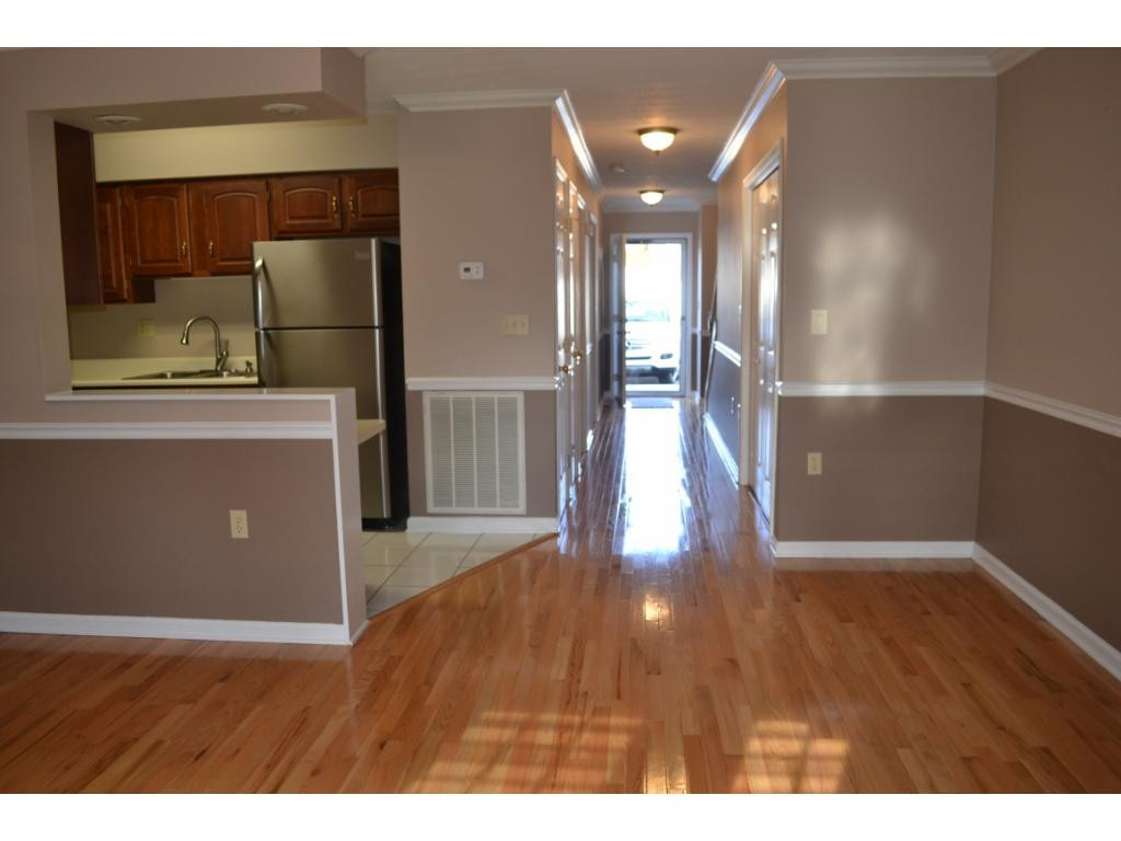 547 Hickory Road, Unit 547 Bristol, TN 37620 - Photo 2 of 15 Wonderful Open Space
