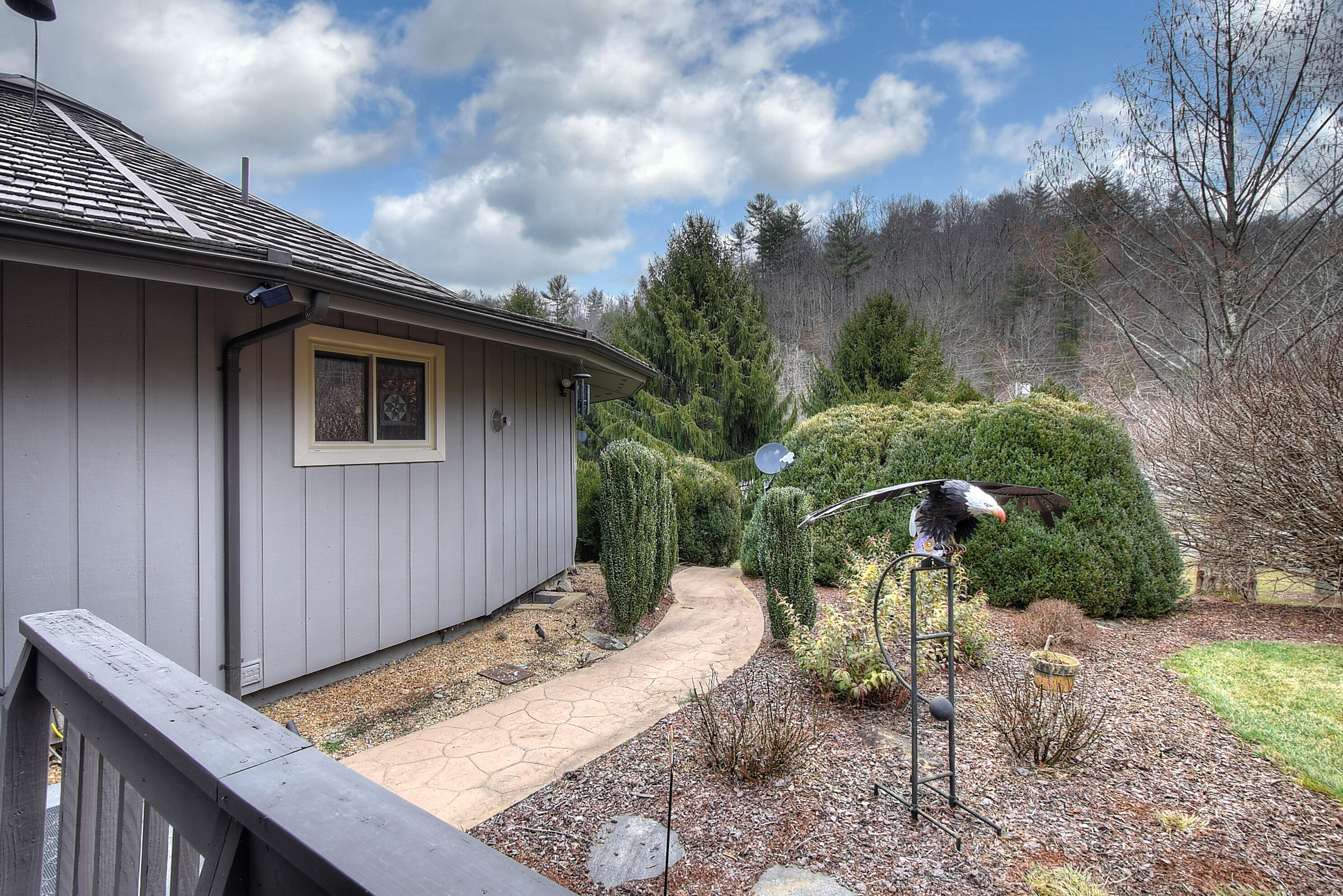 468 Coffee Ridge Road Erwin, TN 37650 - Photo 20 of 79 9