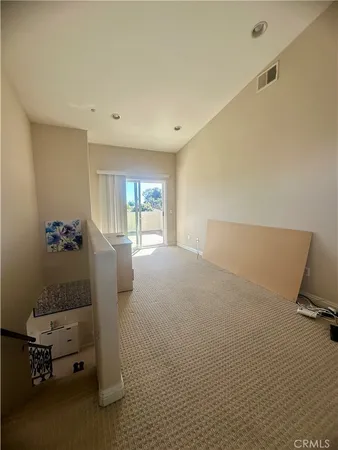 a view of livingroom with furniture