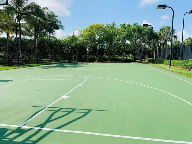 a view of a tennis court