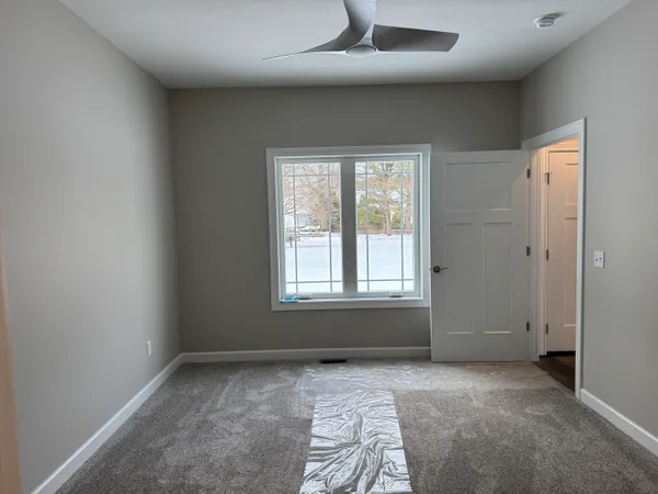 $275,000 | 135 Lexington Pointe Drive, Unit 8, Niles, MI 49120