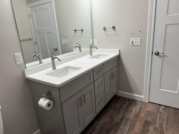 $275,000 | 135 Lexington Pointe Drive, Unit 8, Niles, MI 49120