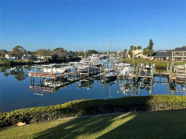 $364,900 | 614 Yardarm Drive, Unit 7, Apollo Beach, FL 33572