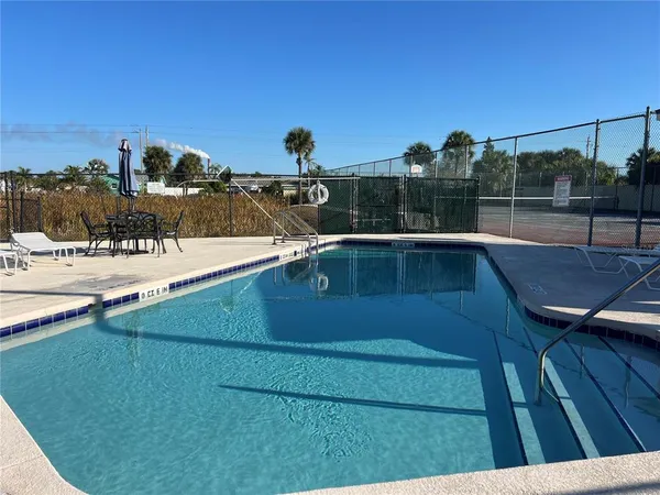 $334,900 | 614 Yardarm Drive, Unit 7, Apollo Beach, FL 33572
