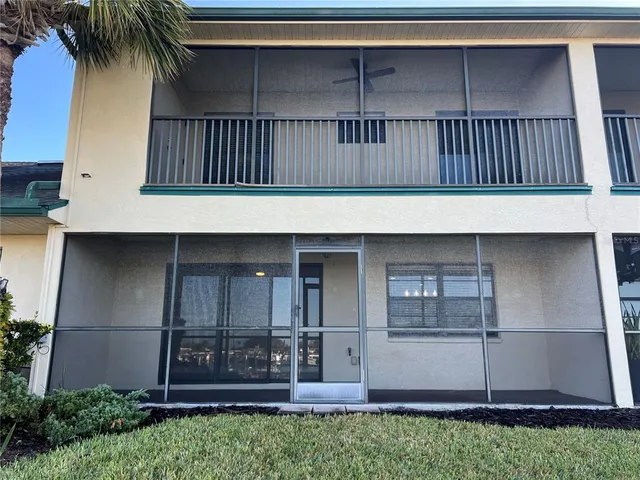 $364,900 | 614 Yardarm Drive, Unit 7, Apollo Beach, FL 33572