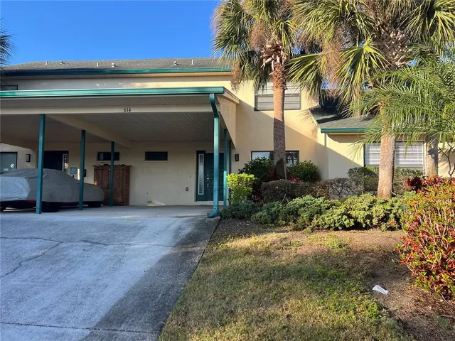 $364,900 | 614 Yardarm Drive, Unit 7, Apollo Beach, FL 33572