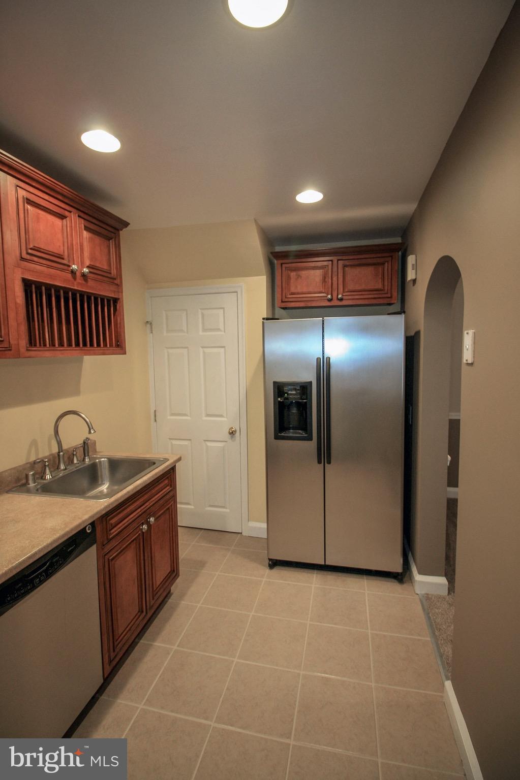 5612 Braxfield Road Baltimore, MD 21227 - Photo 13 of 30 Kitchen