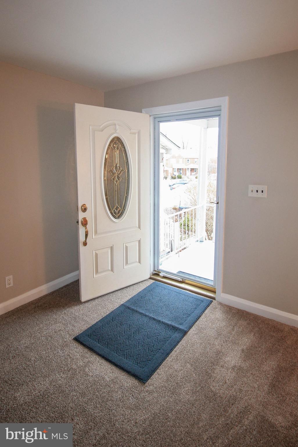 5612 Braxfield Road Baltimore, MD 21227 - Photo 3 of 30 Living Room