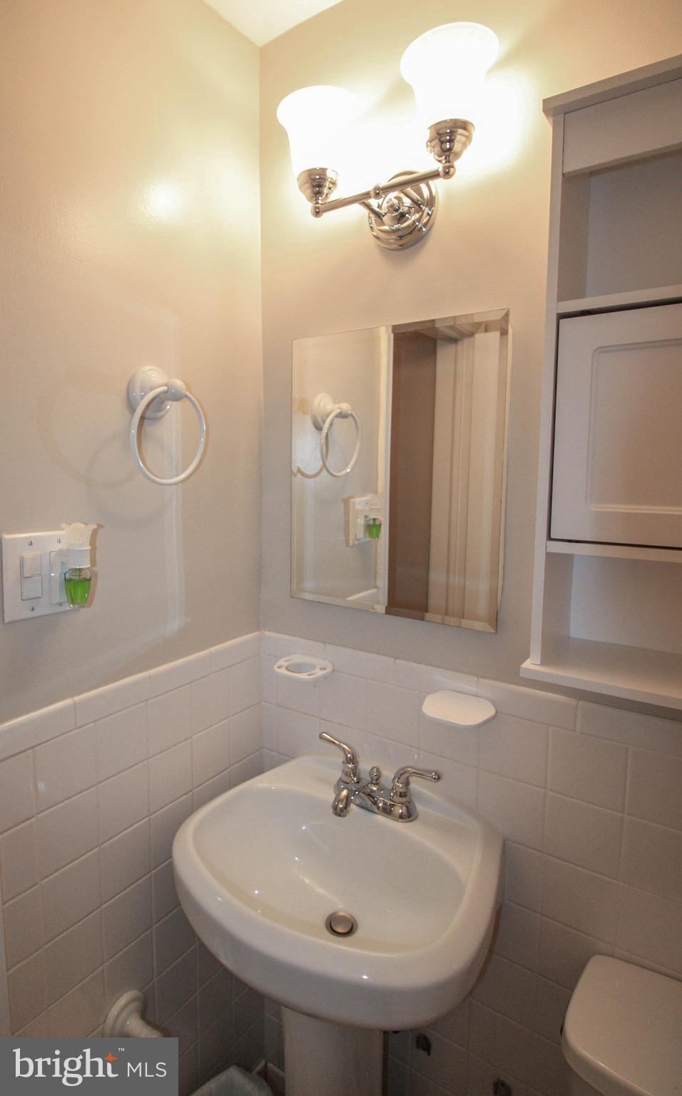 5612 Braxfield Road Baltimore, MD 21227 - Photo 26 of 30 Bath