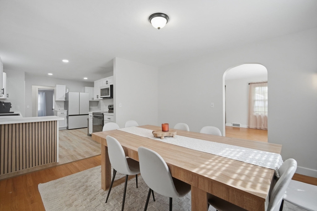 85 Granville Road Westfield, MA 01085 - Photo 19 of 41