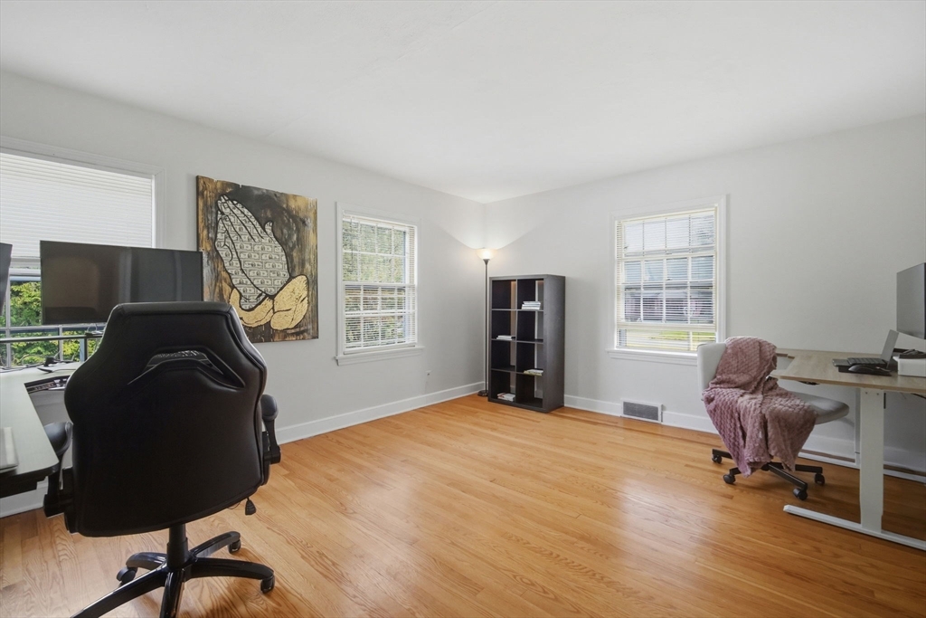 85 Granville Road Westfield, MA 01085 - Photo 27 of 41