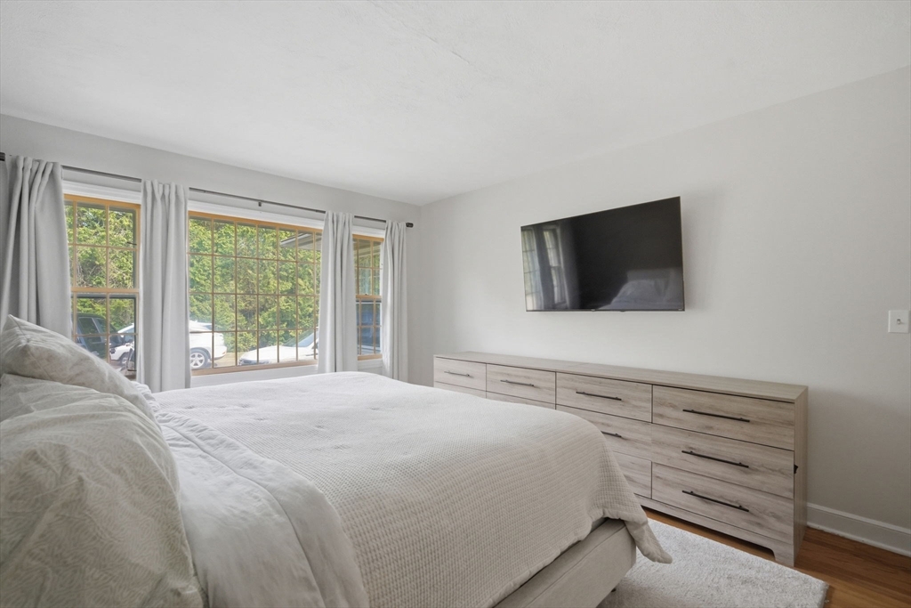 85 Granville Road Westfield, MA 01085 - Photo 30 of 41