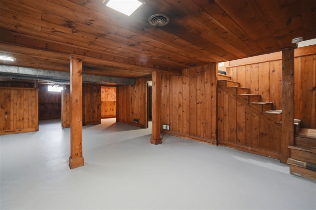 85 Granville Road Westfield, MA 01085 - Photo 38 of 41