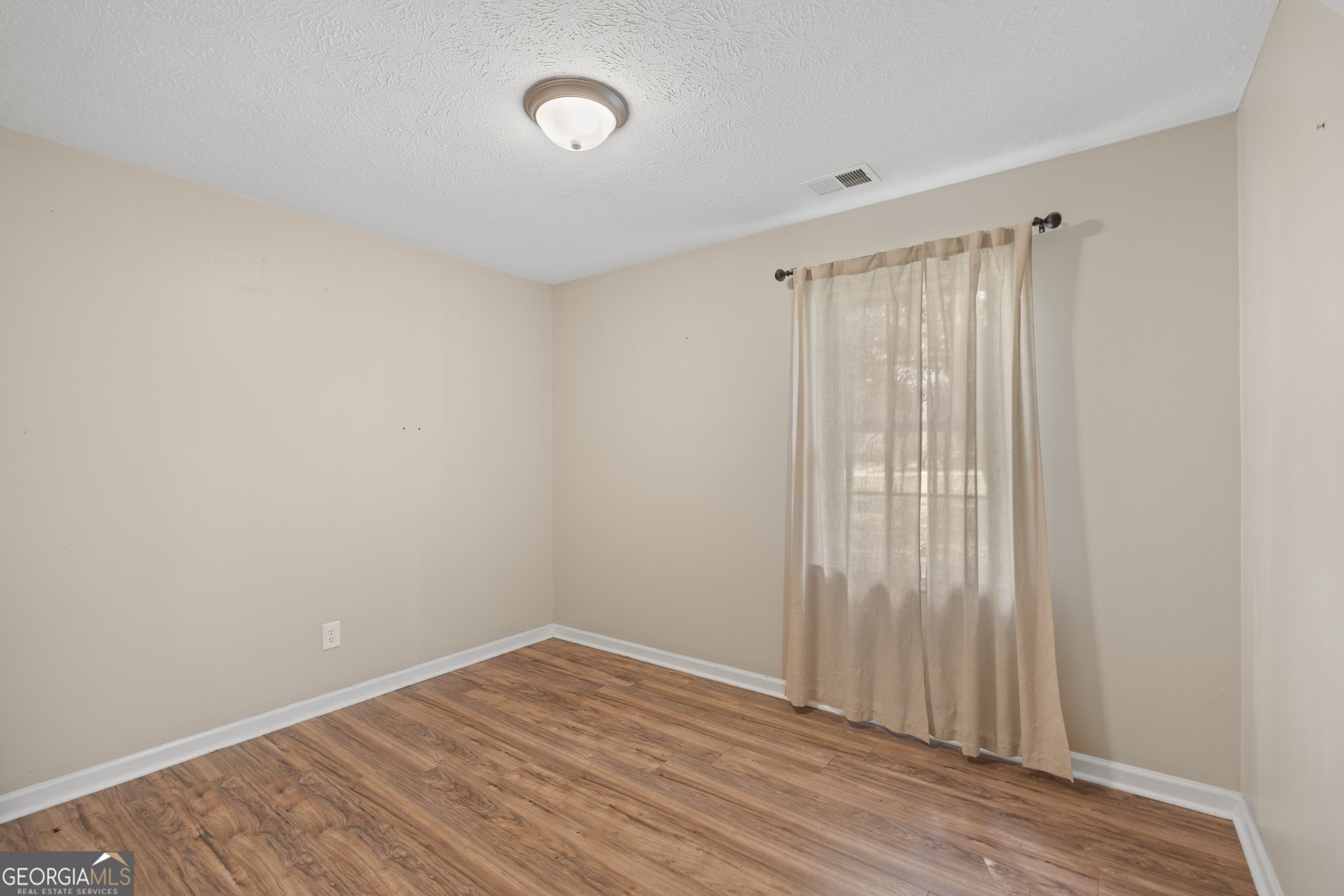 1911 Barnesville Road Griffin, GA 30224 - Photo 23 of 42 Gallery Image 23