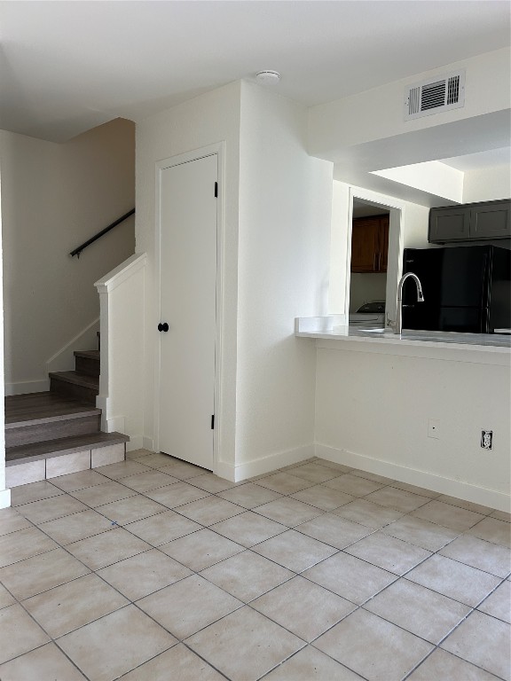 5903 Cougar Drive, Unit B Austin, TX 78745 - Photo 4 of 16 a view of an empty room