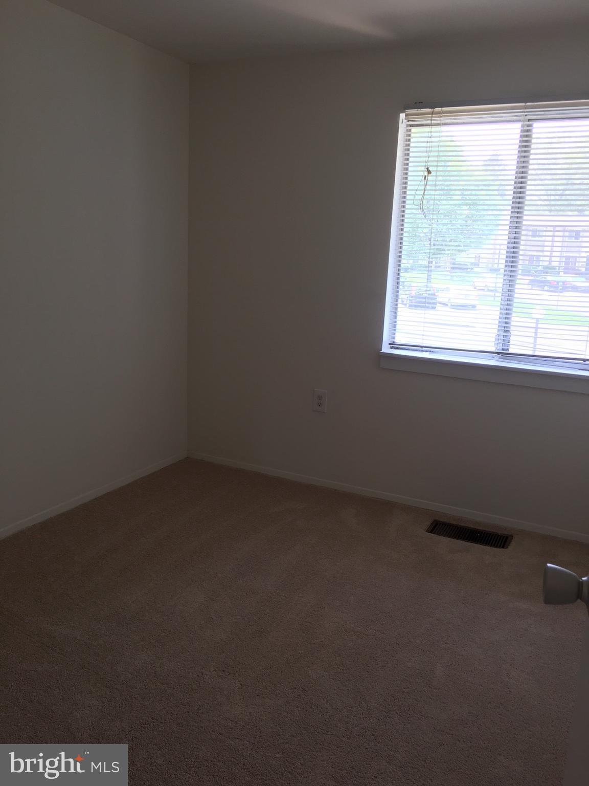 9437 Horizon Run Road, Unit 9E Gaithersburg, MD 20886 - Photo 8 of 12 Bedroom