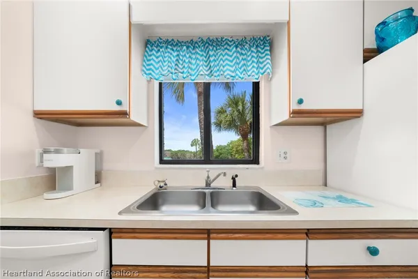 $135,000 | 4869 Casablanca Circle, Unit G24, Sebring, FL 33870