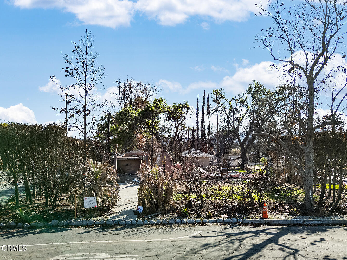 2 West Pine Street Altadena, CA 91001 - Photo 3 of 11 2 W Pine St 003-mls