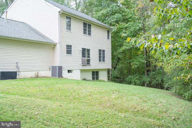 73 Village Grove Road Fredericksburg, VA 22406 - Photo 33 of 34 Serene backyard retreat in nature.