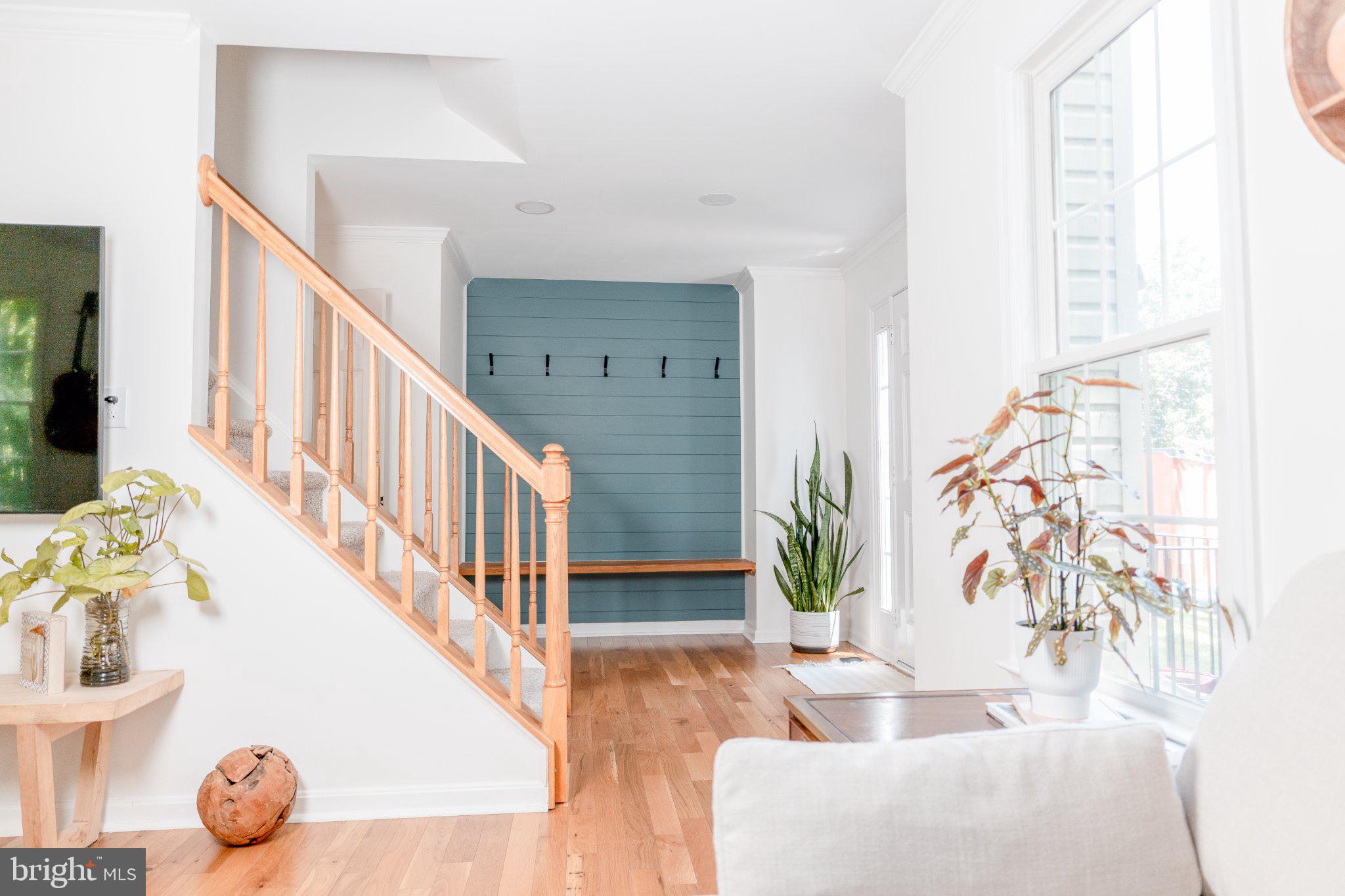 73 Village Grove Road Fredericksburg, VA 22406 - Photo 10 of 34 Bright and inviting entryway charm.