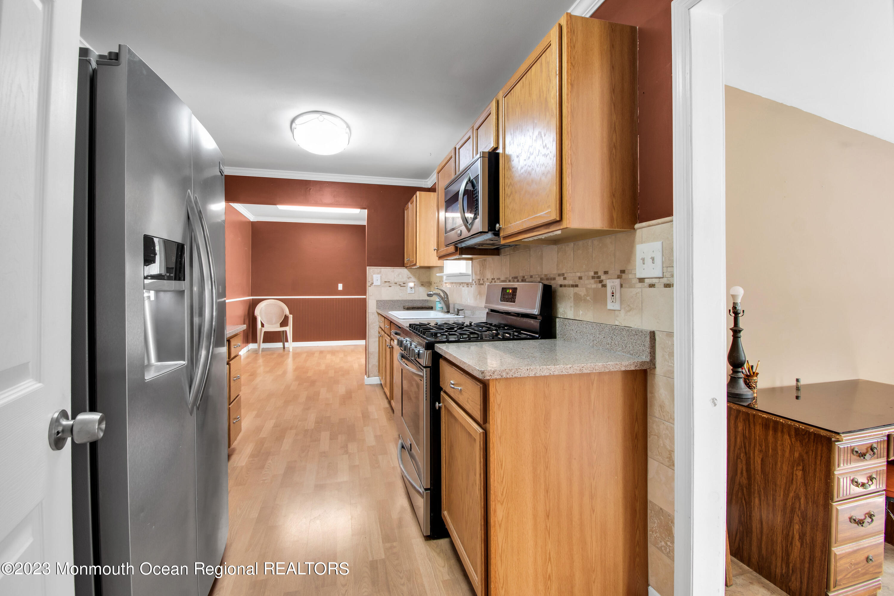 3 Redwood Road Howell, NJ 07731 - Photo 12 of 30 12